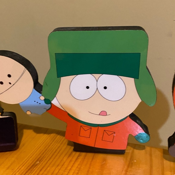 South Park Character Magnets: Cartman on Patrol, Kyle w/brother, Kenny & Stan! - Picture 4 of 8